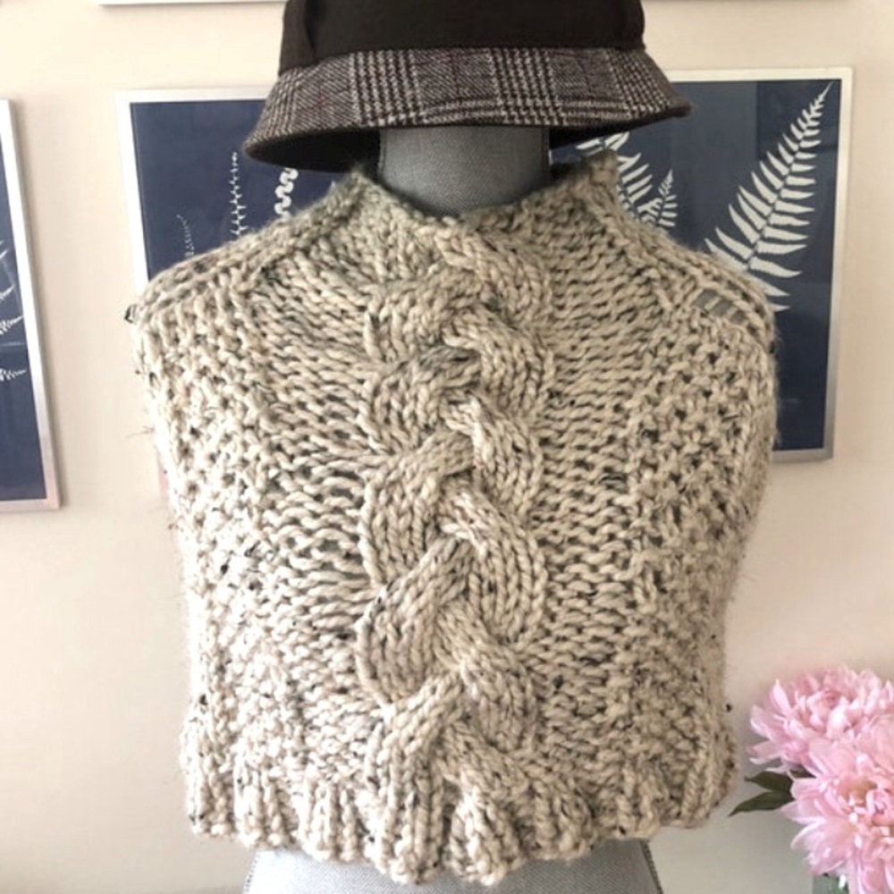 Bohemian Chunky Knit Poncho Tweedy Oatmeal Wool Blend Capelet Aran Braided Cable